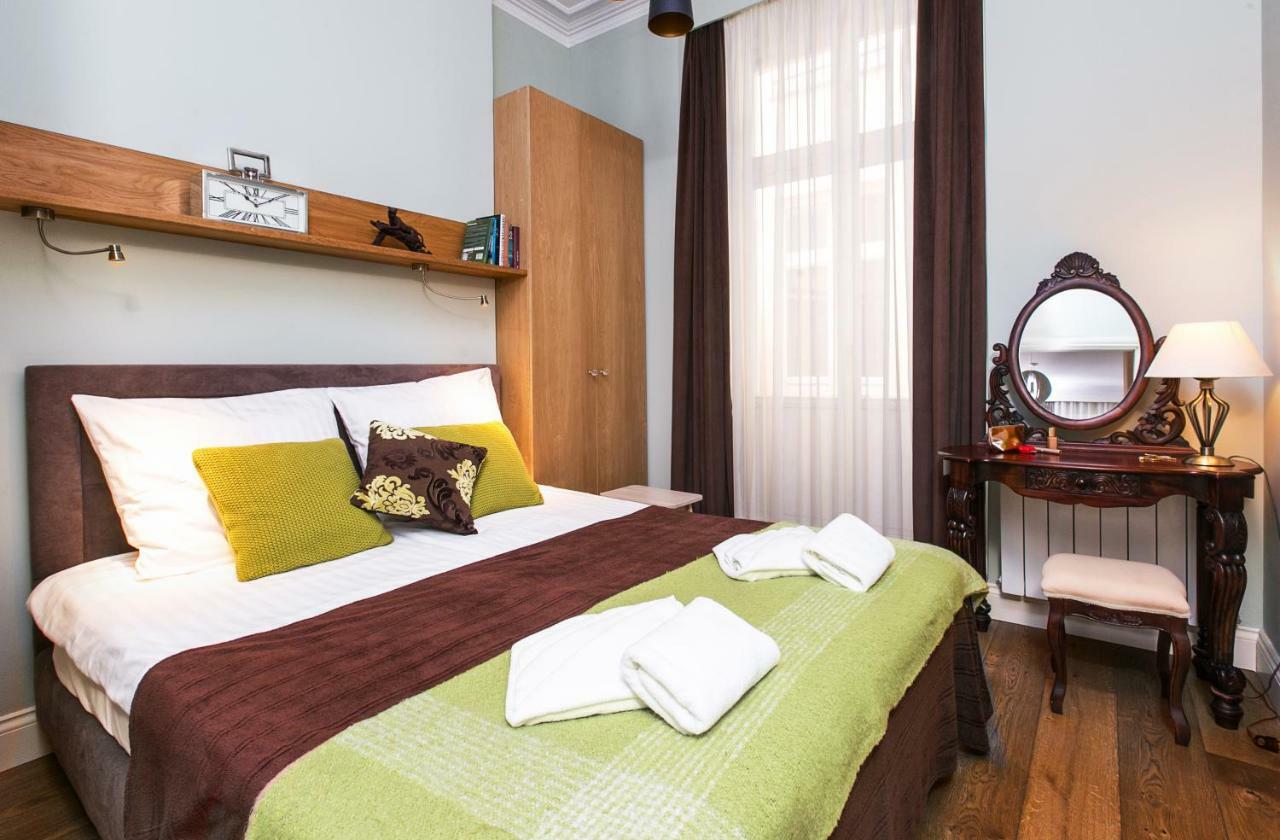 Old Town Brigue Apartment By Otium Cracóvia Exterior foto